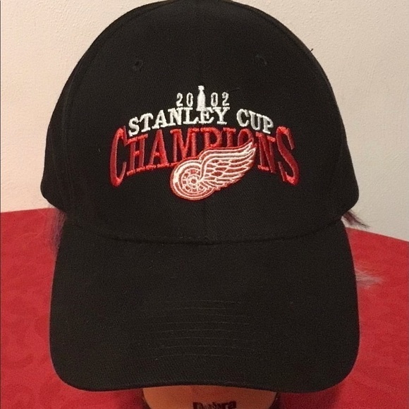 Nhl Embroidered Black Hat Cap 2002 Stanley Cup Champions Detroit Red Wings NEW - Picture 3 of 7
